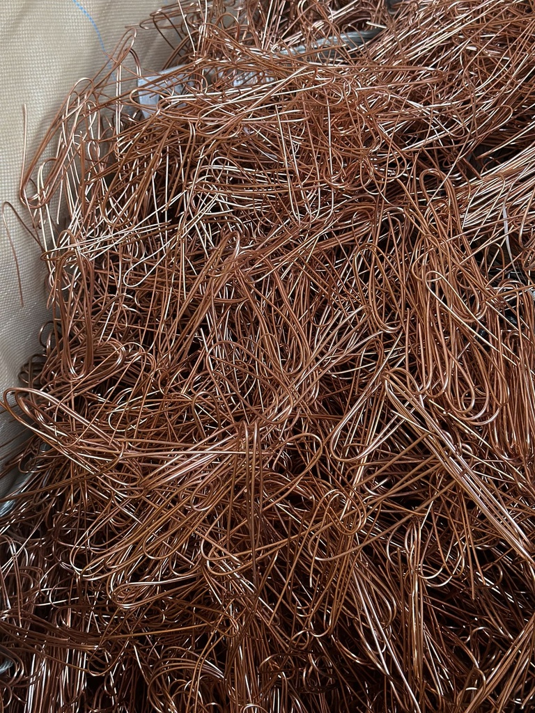 [211-100-099] Copper scrap (99%)