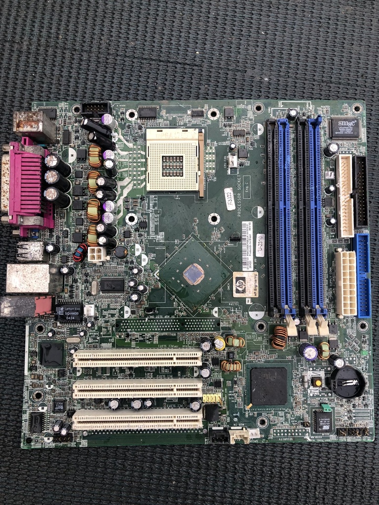 PC mātesplates – jaunas – 1 BGA – zaļas – plastmasas ligzda